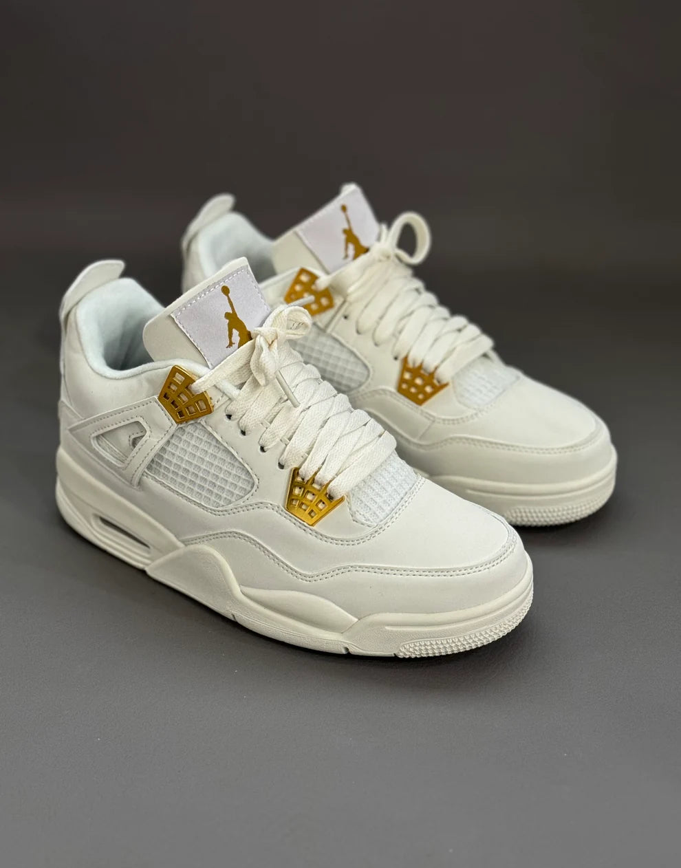 Air Jordan 4 Retro Metallic Gold