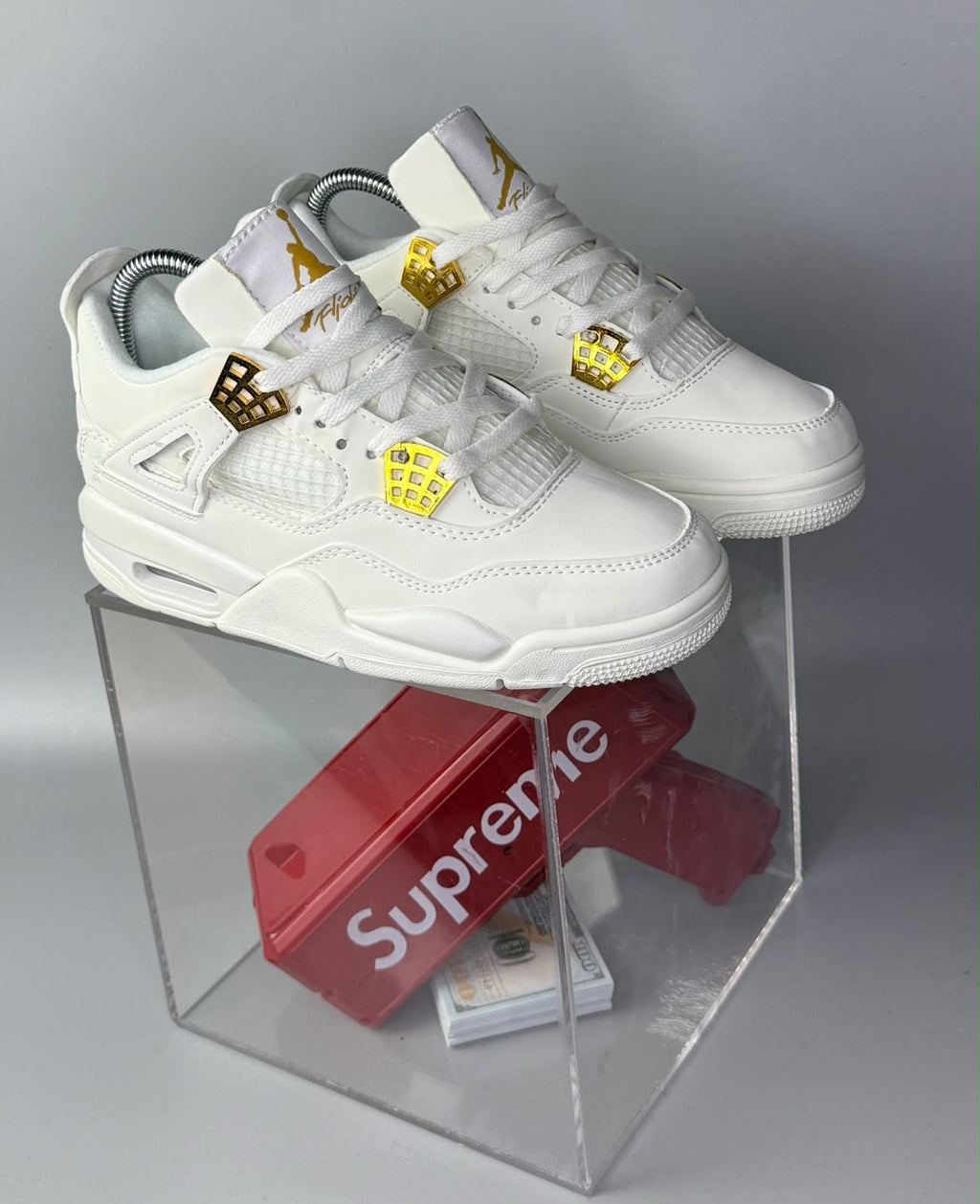 Air Jordan 4 Retro Metallic Gold